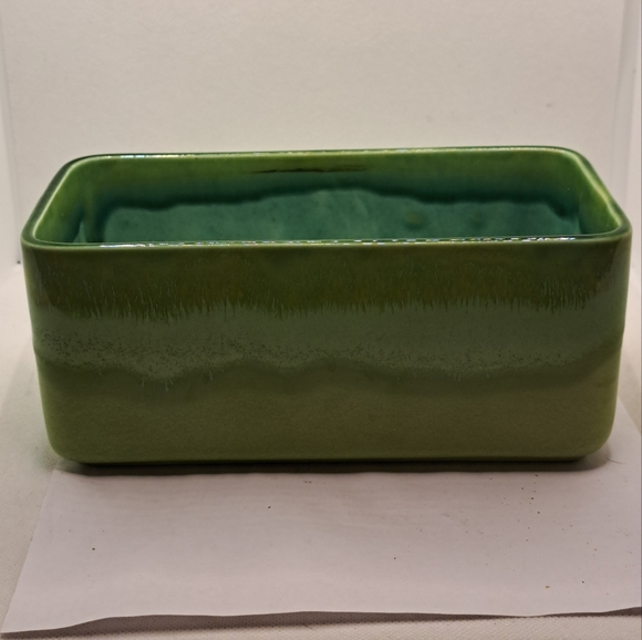 Accents Minimalist Made In Canada Olive Green Pottery Planter Poshmark